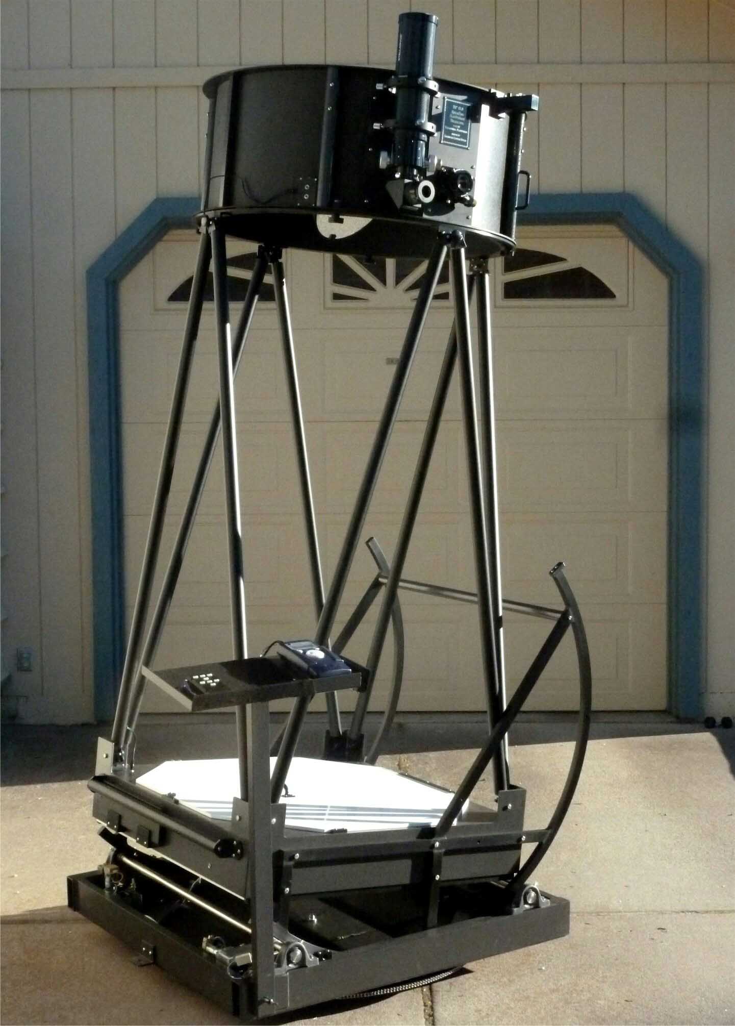 Dobsonian telescope hot sale tracking system